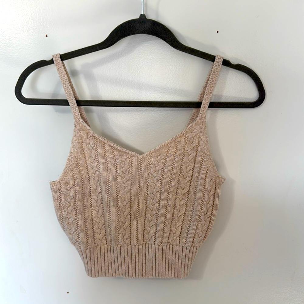 American Eagle 
Medium